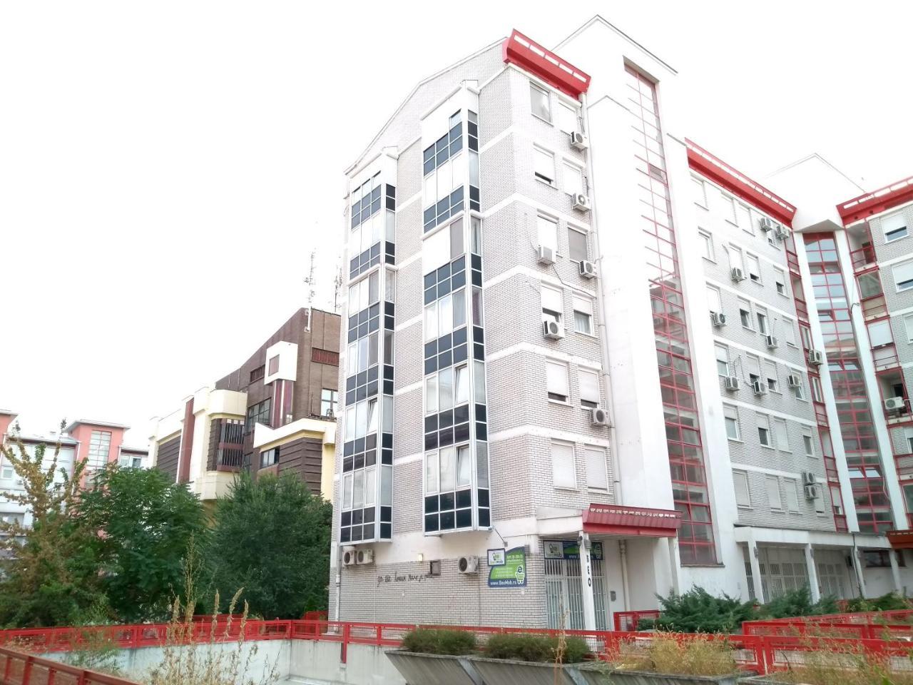 Arena Relax Apartman Belgrado Buitenkant foto