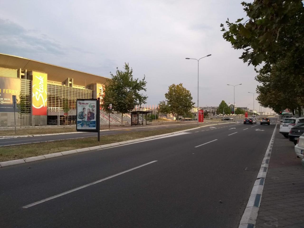 Arena Relax Apartman Belgrado Buitenkant foto