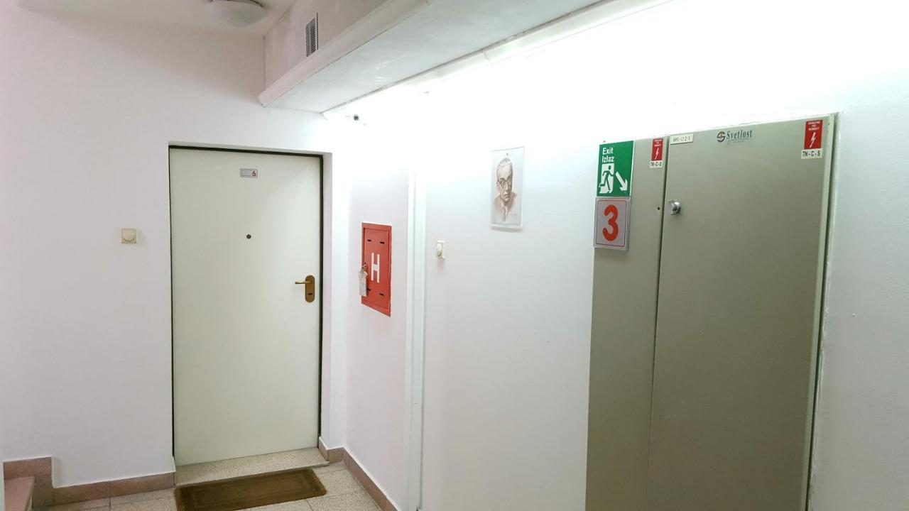 Arena Relax Apartman Belgrado Buitenkant foto